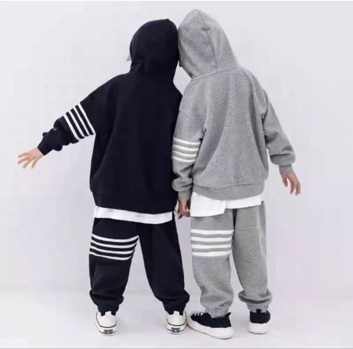 Спортивные костюмы