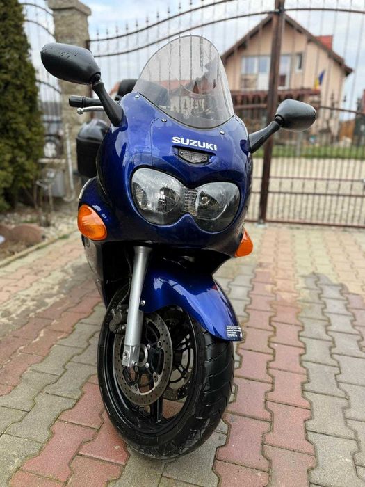 SUZUKI GSX 750 F Katana