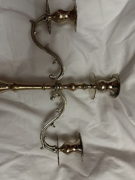 Продается бронзовый подсвечник