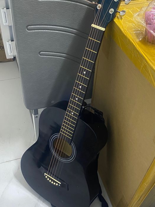 Levinson Гитара 6 струна