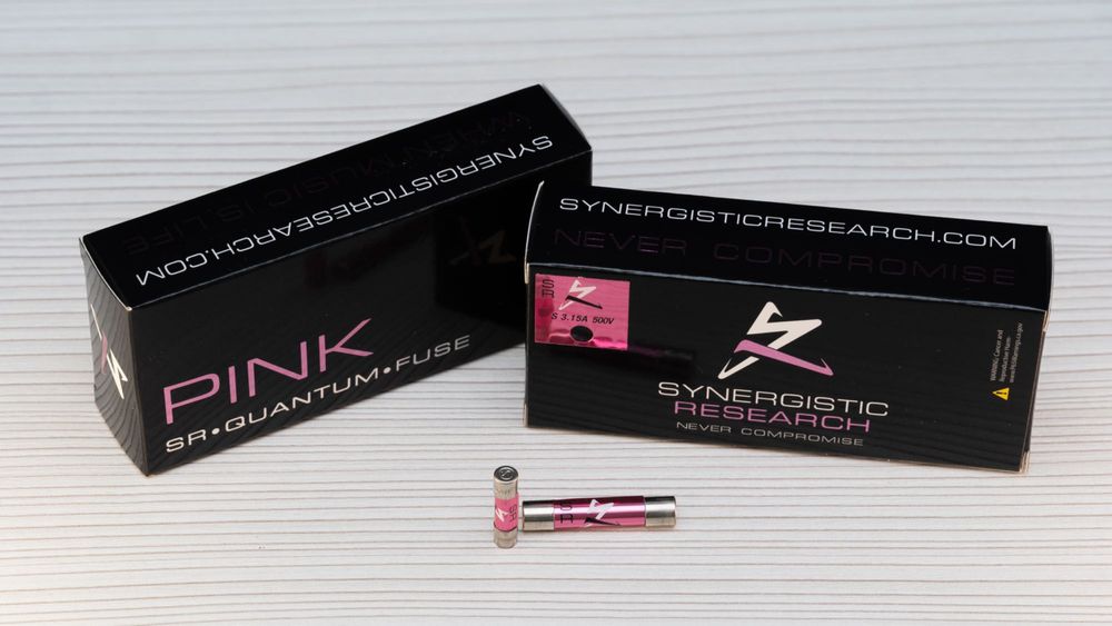Synergistic Research Pink предохранители