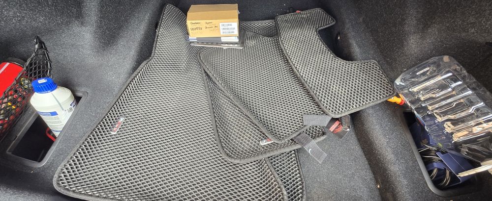 Продам полики от BMW G30