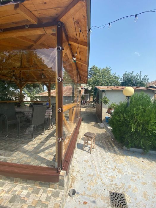 Folie PVC pentru închis balcoane/terase/foișoare