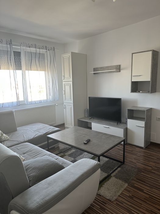 Dau in chirie apt 2 camere Oradea