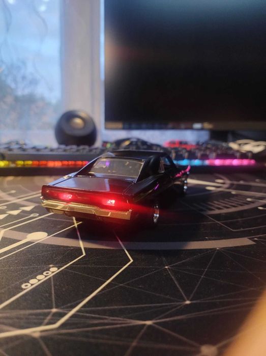 Macheta Dodge Charger scara 1:32