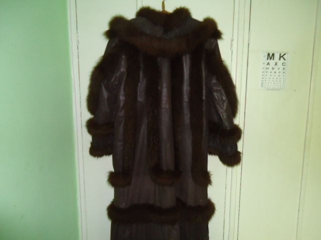 Женская эксклюзивная дублёнка.