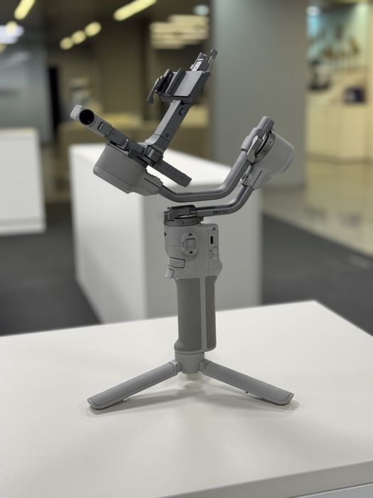 Гимбъл за камера -  DJI RS4 Mini Combo