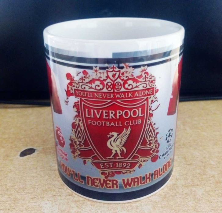Футболна Чаша на ЛИВЪРПУЛ с име и номер сезон 25/26!Чаша FC LIVERPOOL!