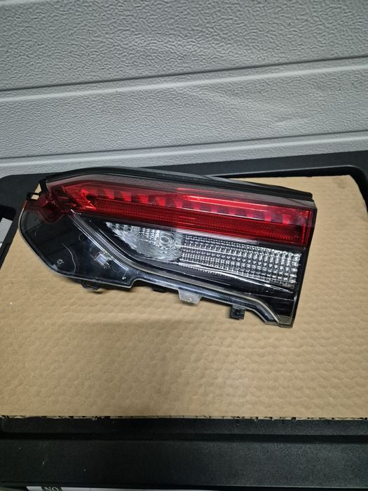 Stop/Triplă Dreapta Haion Toyota Rav 4 5. 2019-2021. Volan stanga.