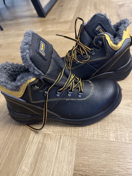 Мужской зимний ботинка