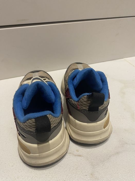 Детские кроссовки Zara