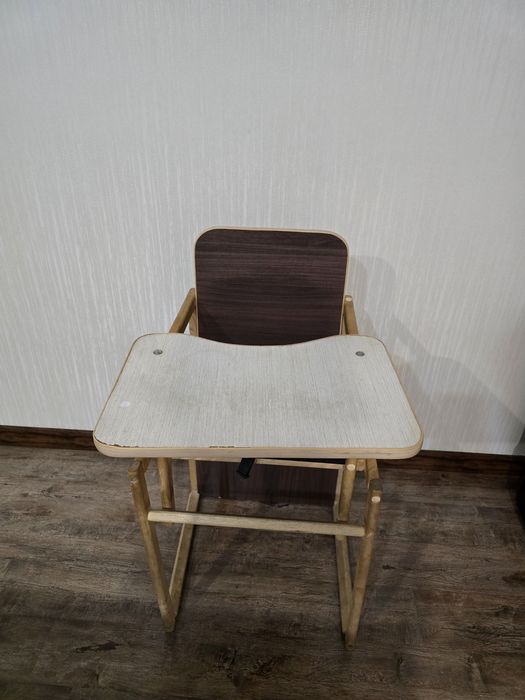 Детский деревянный стульчик