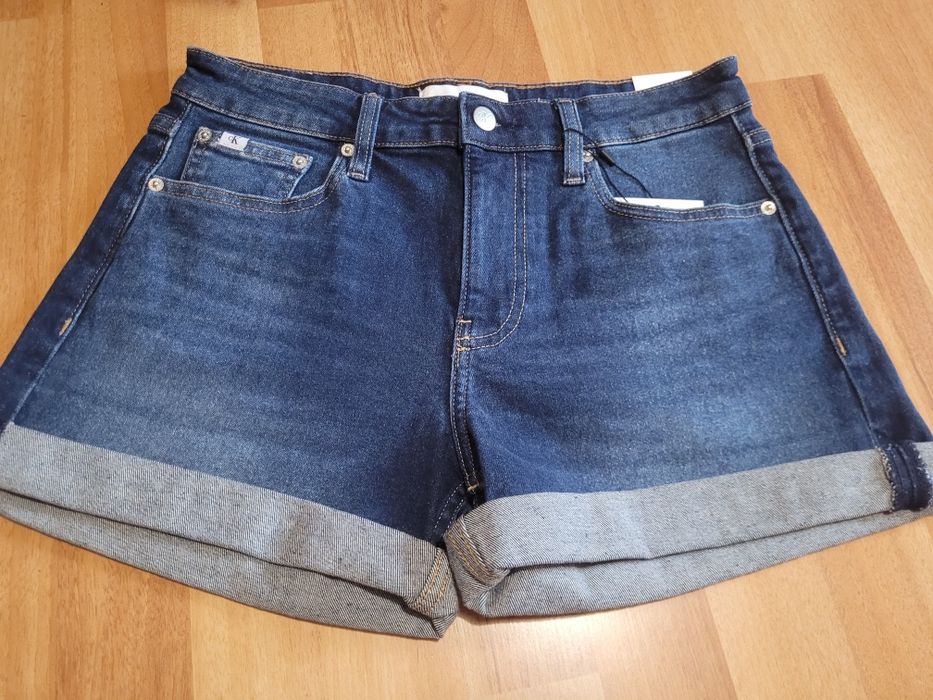 Blugi scurti calvin klein noi