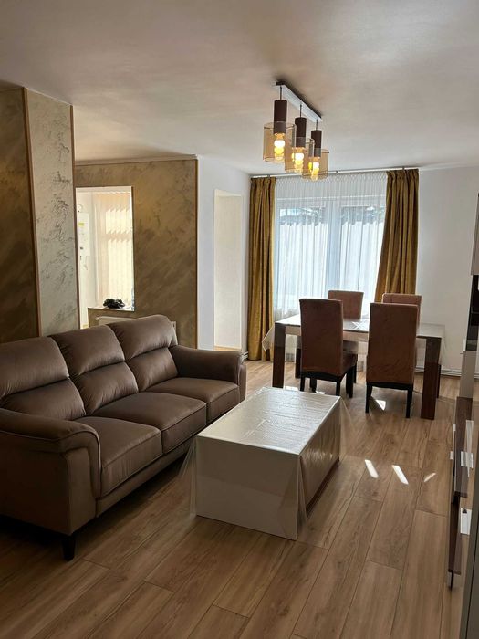 De inchiriat apartament 4 camere Centrul Civic Lux