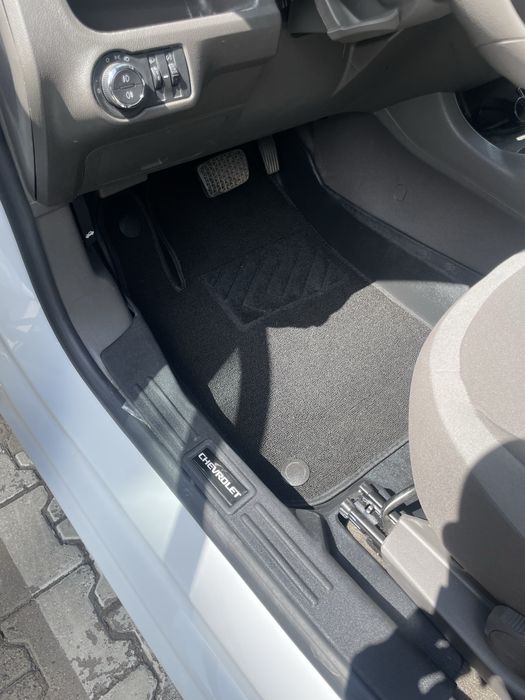 Новые полики из TПЭ-на Chevrolet Cobalt 5D