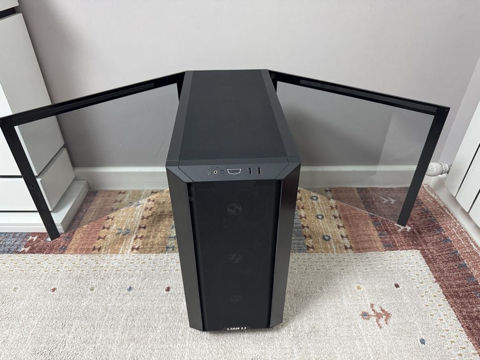Топовый и большой корпус LIAN LI Lancool III черный