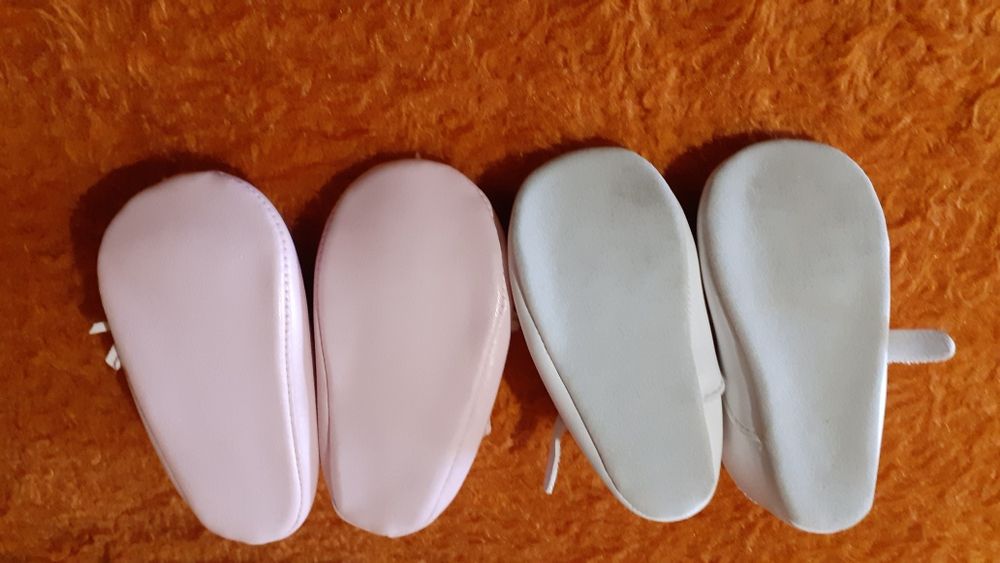 Чанта за количка.Бебешки обувчици.