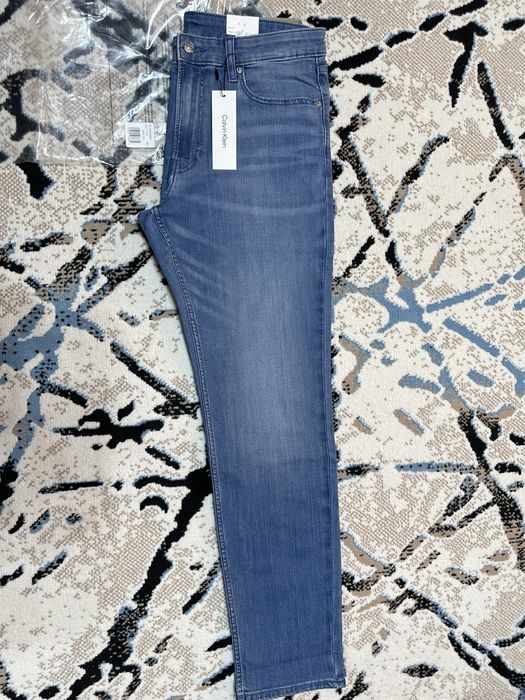 Джинсы Calvin Klein slim fit. Р-34/32.