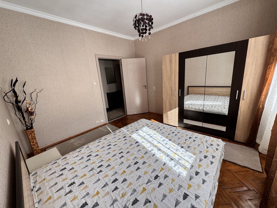 Дава се под наем Тристаен апартамент в Плевен, Сторгозия - 60 кв.м за 280.5 € - Снимка #2