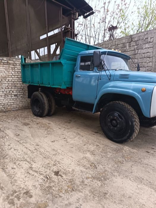 Зил сотилади 1990