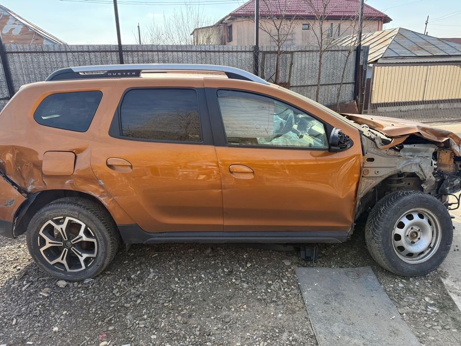 Dacia Duster 1.3 benzina 150 cp climatronic navi jenti