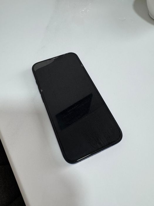 Обменяю Iphone 13