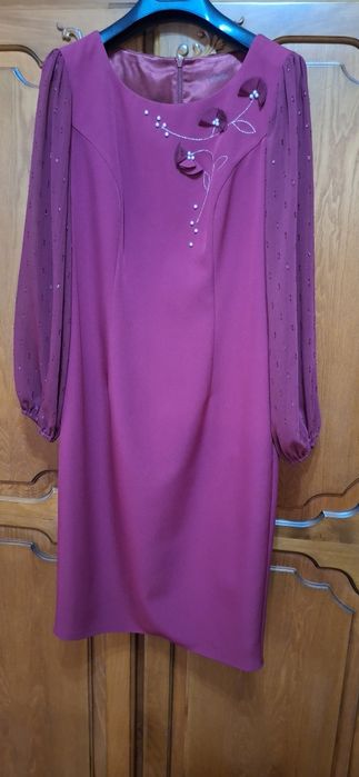 Rochie Viada cu floare si inserții fucsia