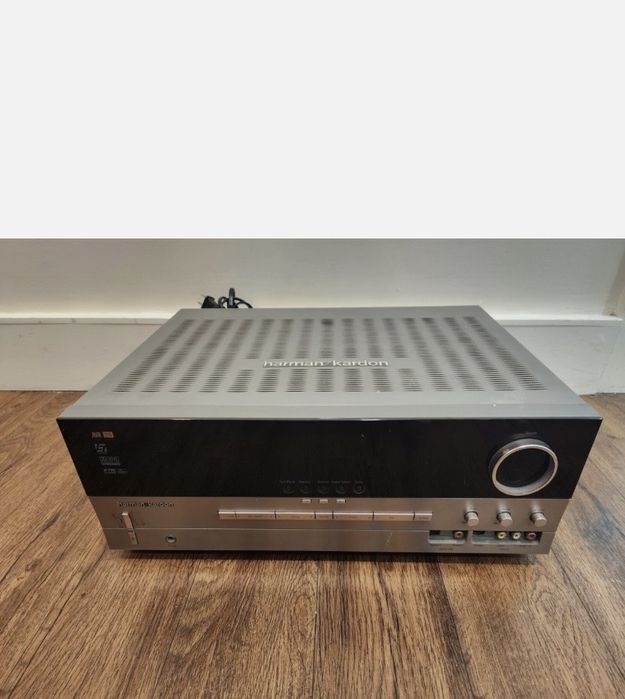 Se vinde statie harman kardon avr-135