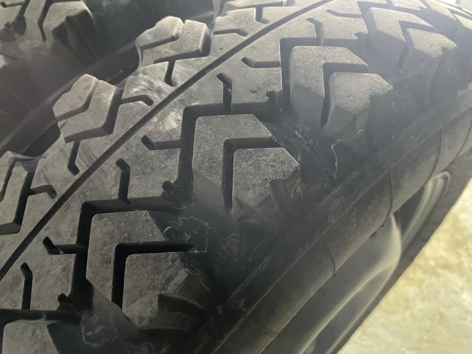 Комплект резины с дисками на Ниву