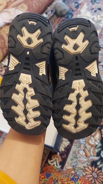 Срочно продам сандали 5000тг