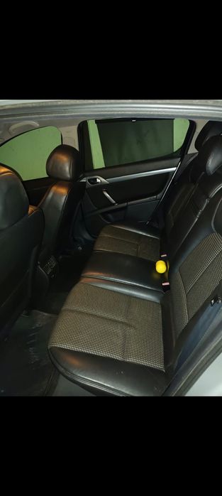 Se vinde Peugeot 407