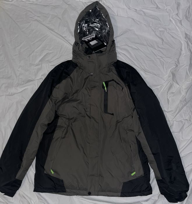 Лыжные куртки новые