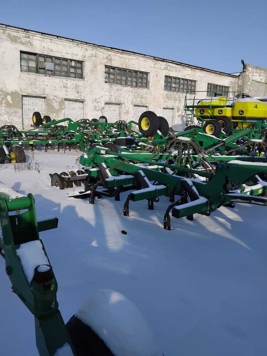 Продам посевной комплекс John Deere 1830