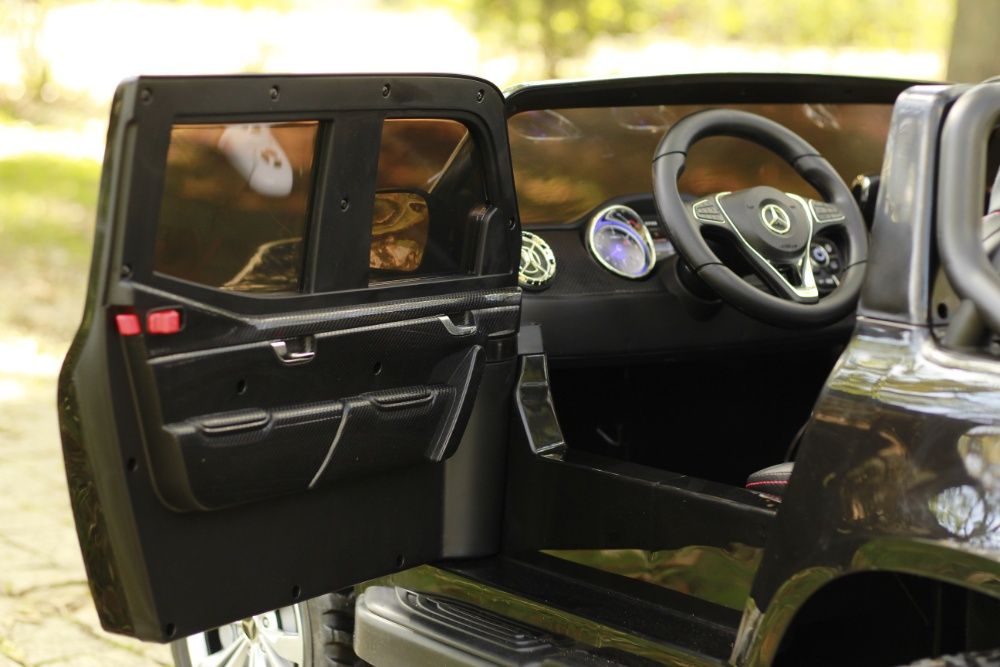 Masinuta electrica pentru 2 copii Mercedes X-Class PREMIUM 4x45W #Negr