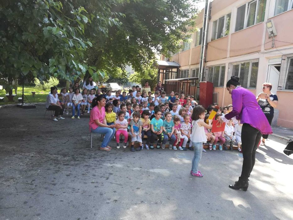 Magician spectacole de magie: copii si adulti