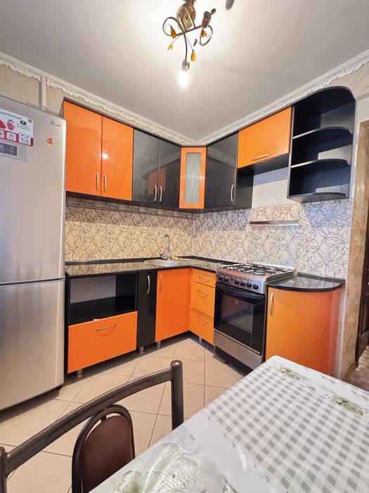 Продам 2х комн кв, район жд вокзал