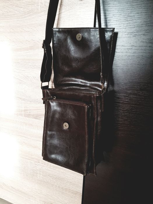 Borseta piele naturală Italia 25/20/6 impecabilă