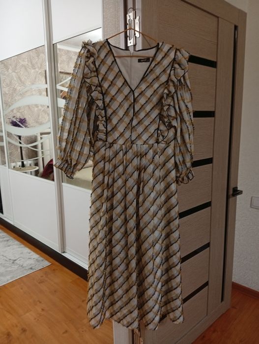 Продам Платье ..