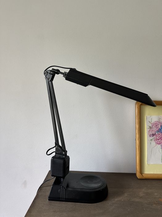 Светильник настольный