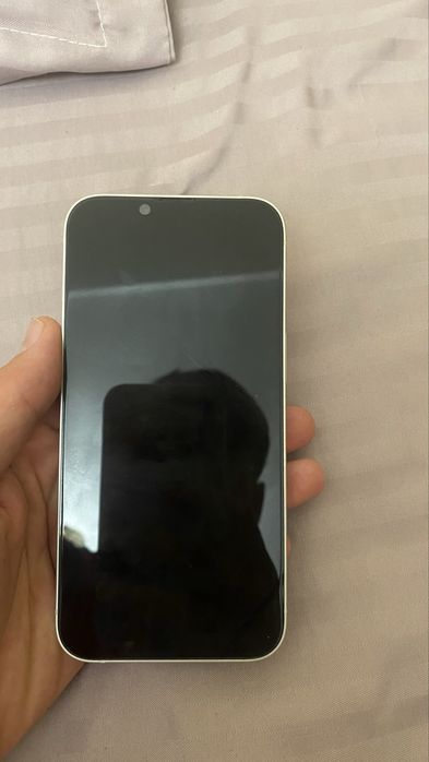 срочно продам IPhone 13