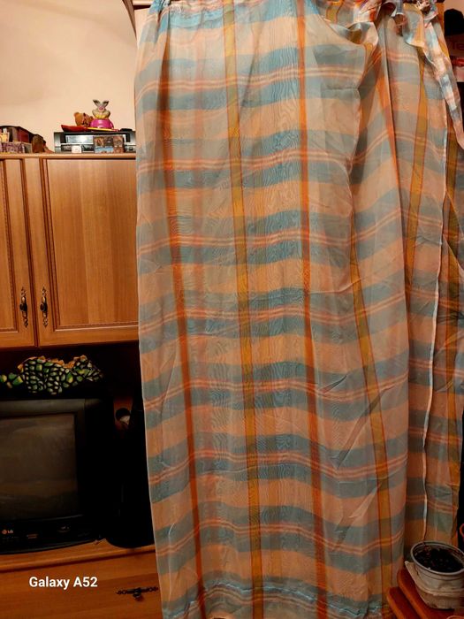 Продавам пердета