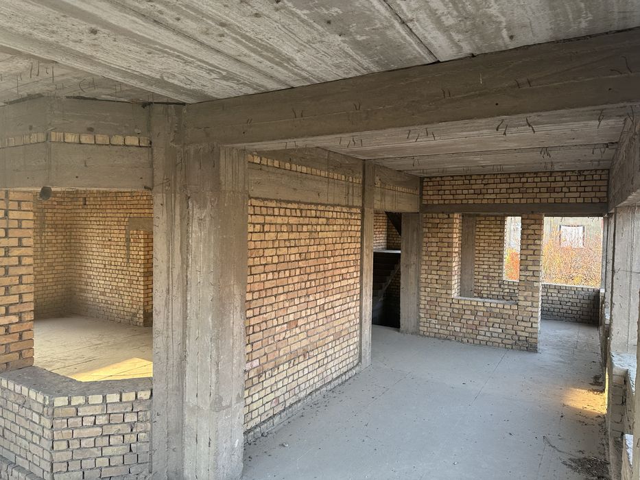 Sergeli Yangi Xayotda daryo boyida Villa