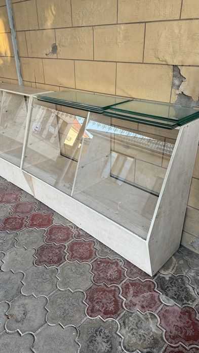 Продается витрины