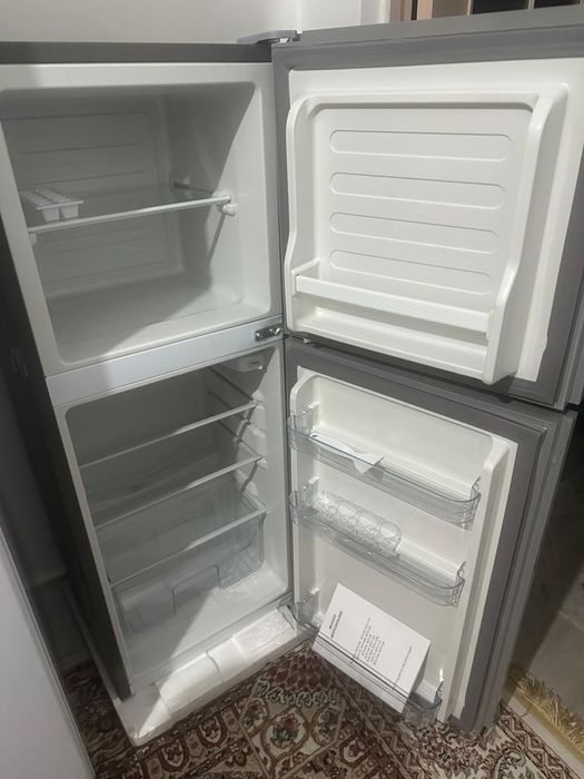 Холодильник с морозильная