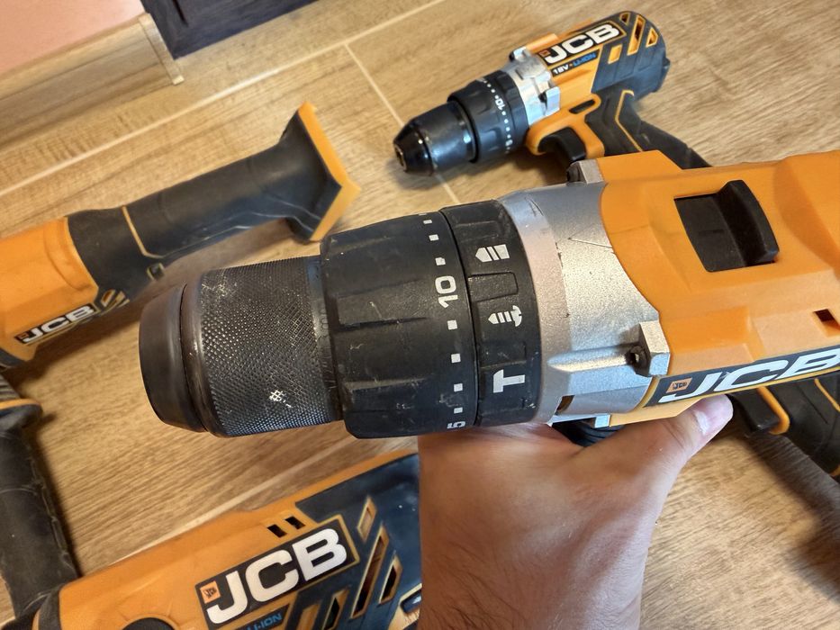 Комплект акумулаторни инструменти JCB