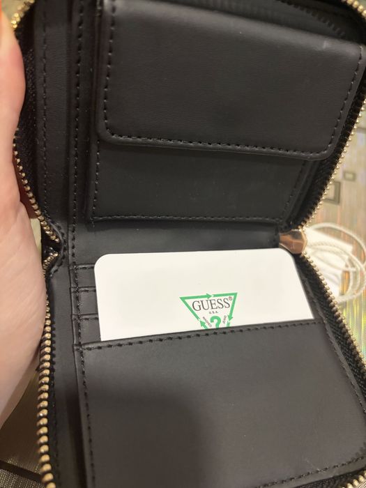 НОВО оригинално портмоне Guess