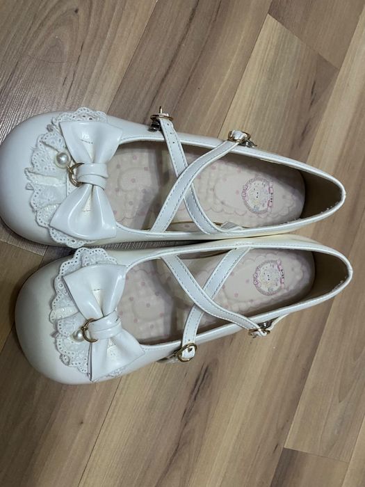 Продам женскую одежду
