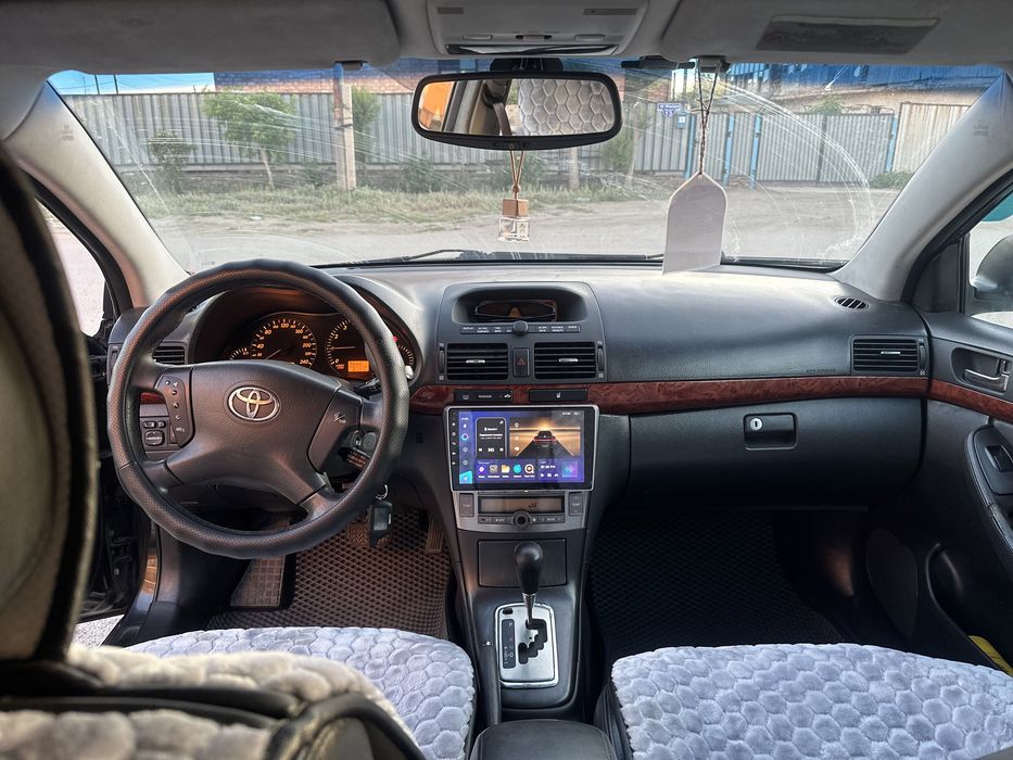 Toyota Avensis 2 поколение
