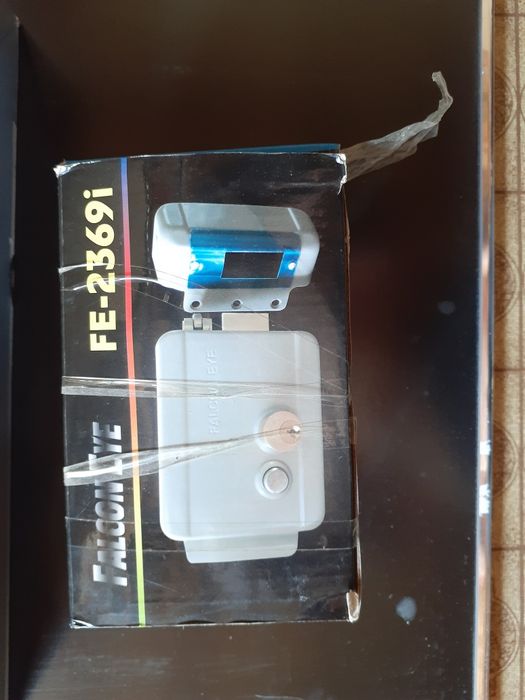 Домофон с замком