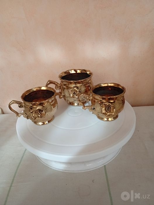 Три чашки для чая и кофе